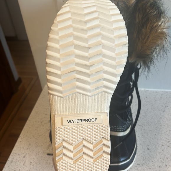 Sorel Joan of the Arctic Boots - Picture 4 of 8